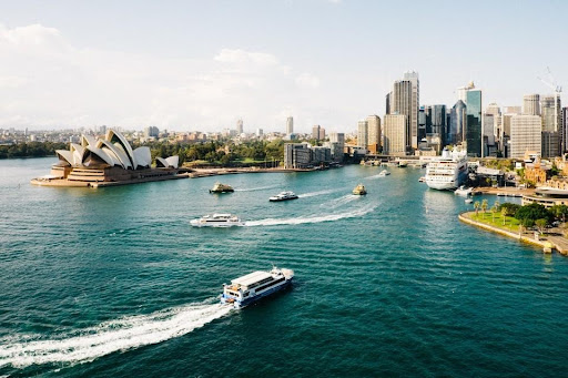 How to Have Fun on a Business trip to Sydney?